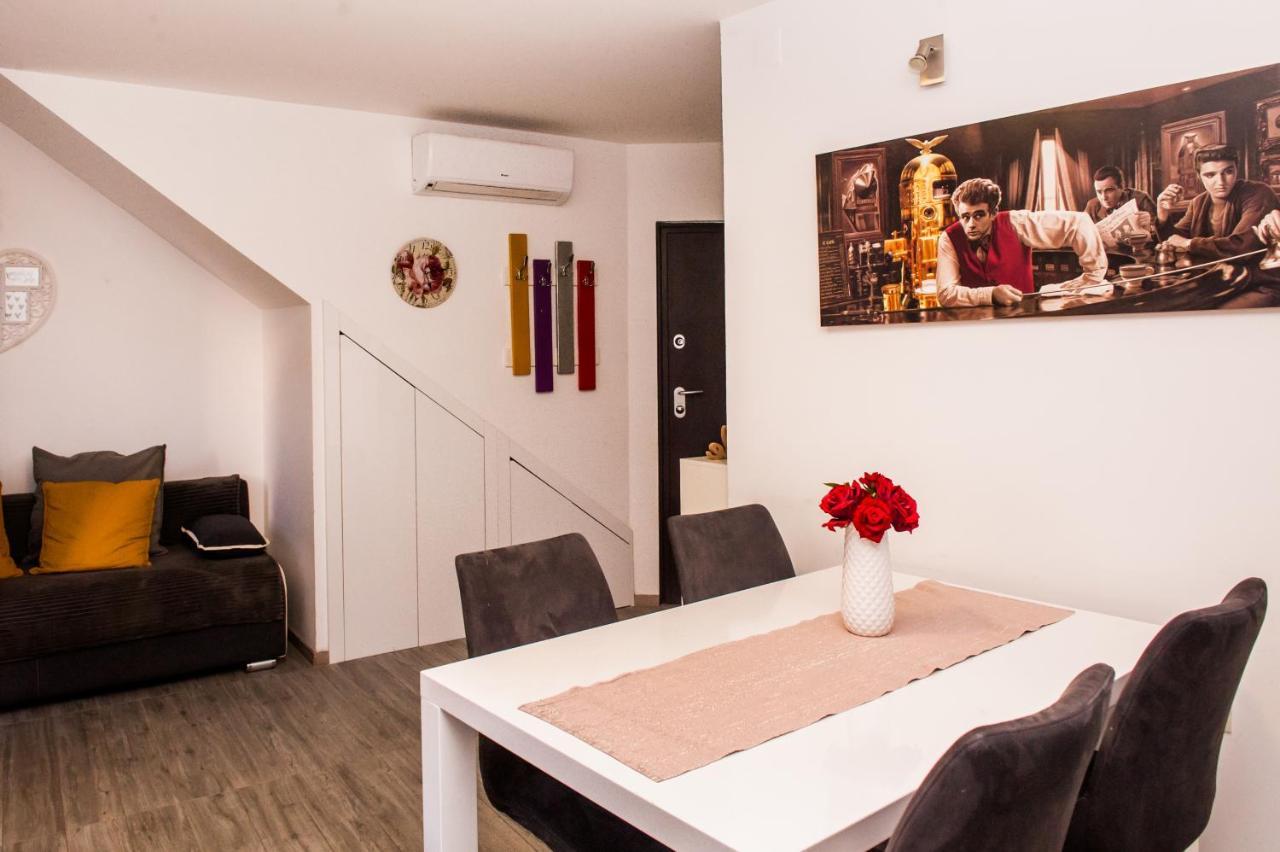 Miki - City Center Apartment With Large Balcony Split Exteriör bild